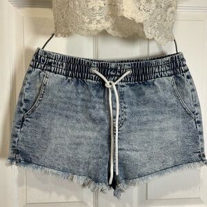 Kendall & Kylie Light Wash Denim Jean Shorts with Drawstring